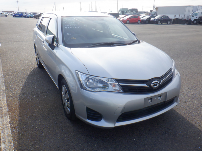 Toyota Corolla Fielder 2014