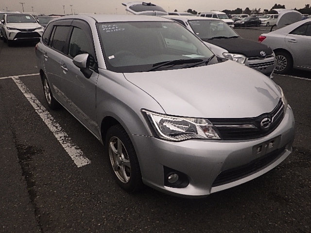 Toyota Corolla Fielder 2014