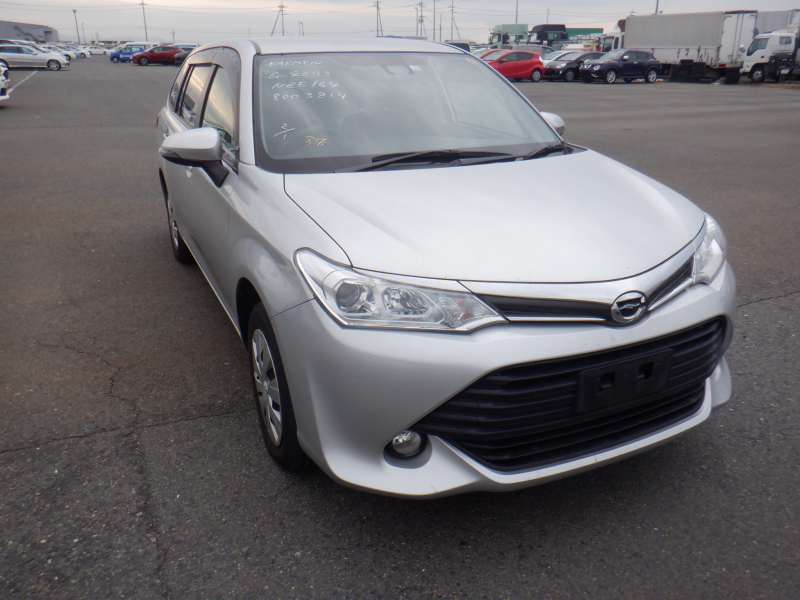 Toyota Corolla Fielder 2015