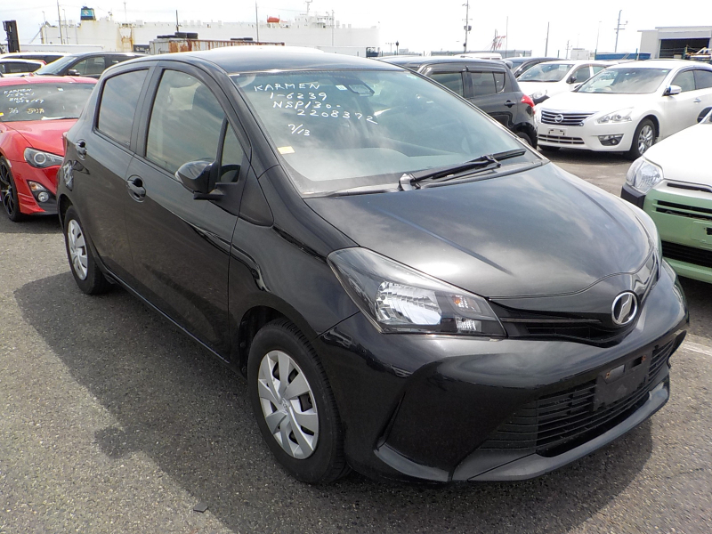 Toyota Vitz 2015