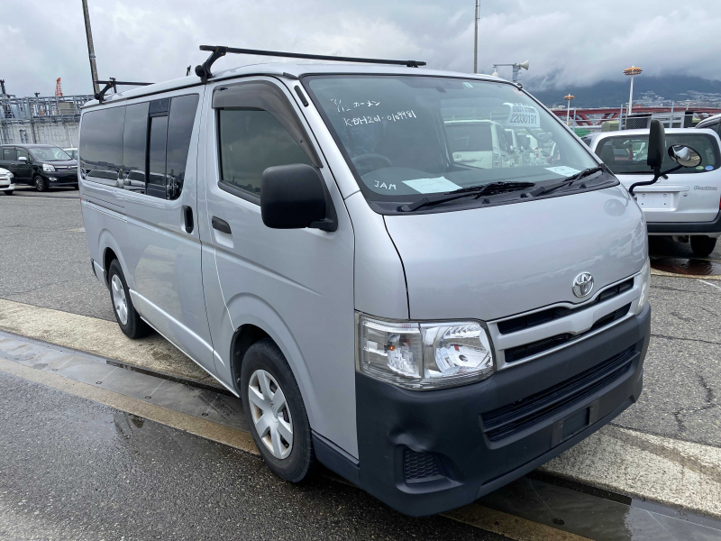 Toyota Hiace Van 2013