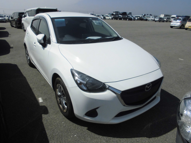 Mazda Demio 2016