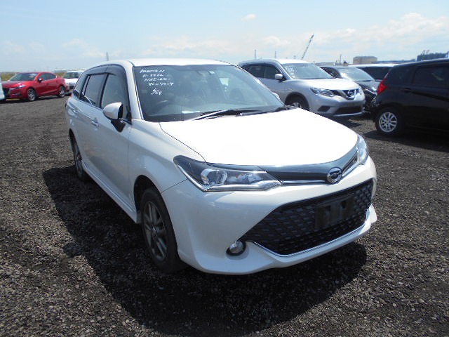 Toyota Corolla Fielder 2016