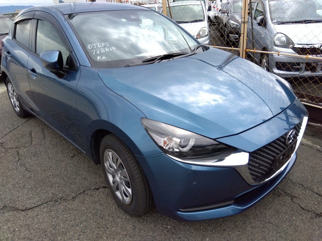 Mazda Mazda2 2021