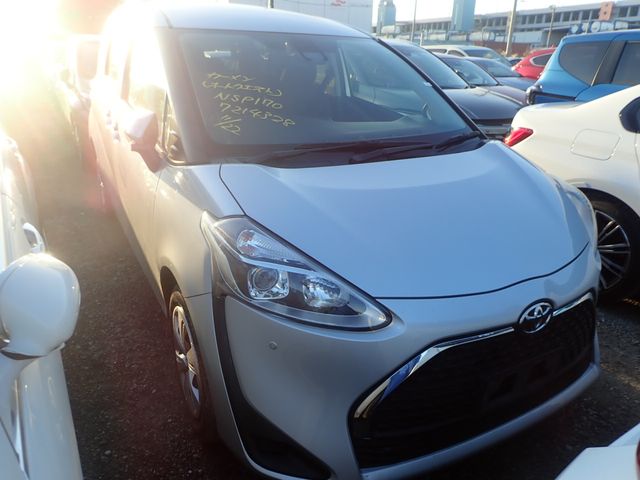 Toyota Sienta 2019