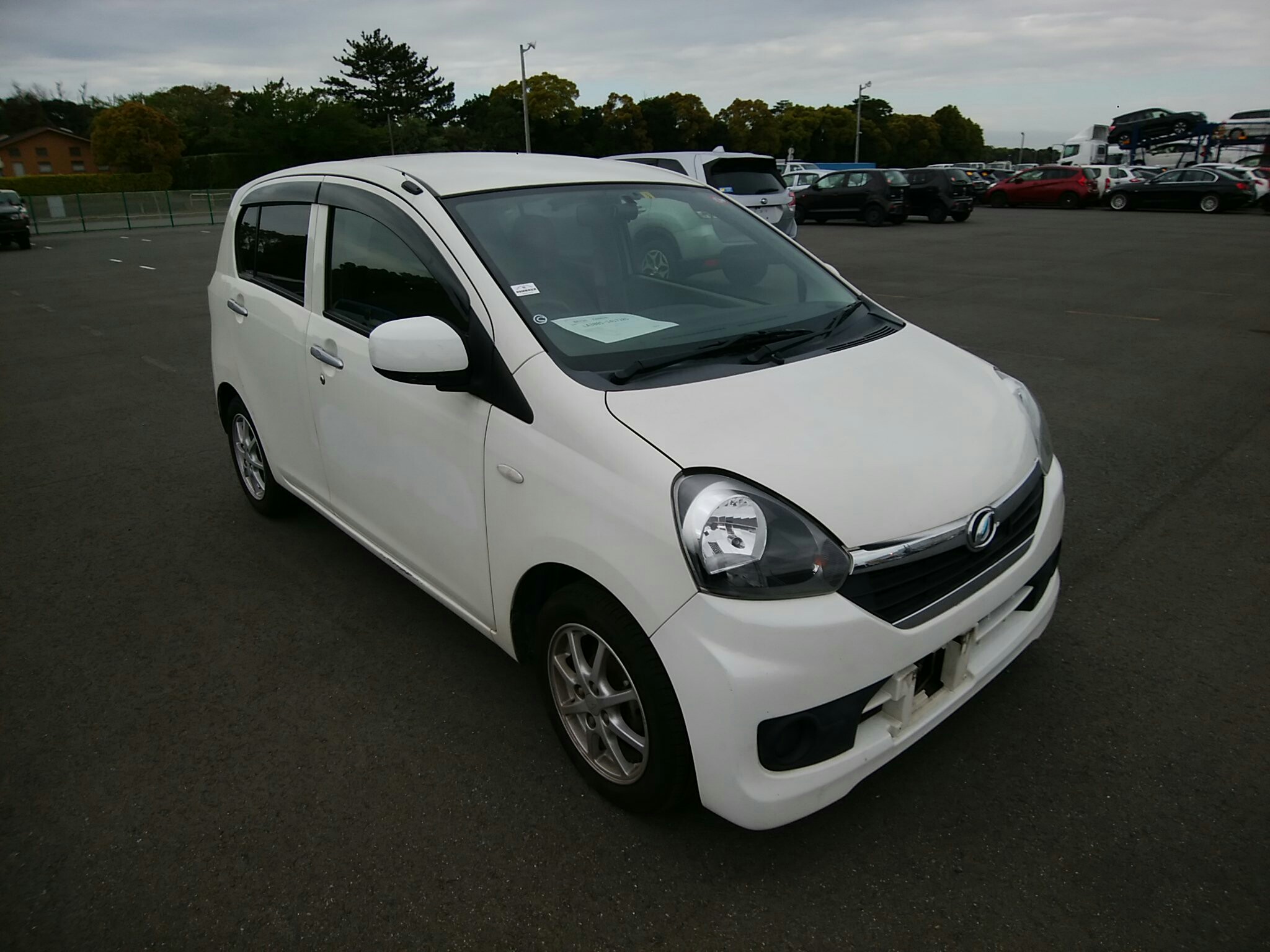 Daihatsu Mira e:S 2017