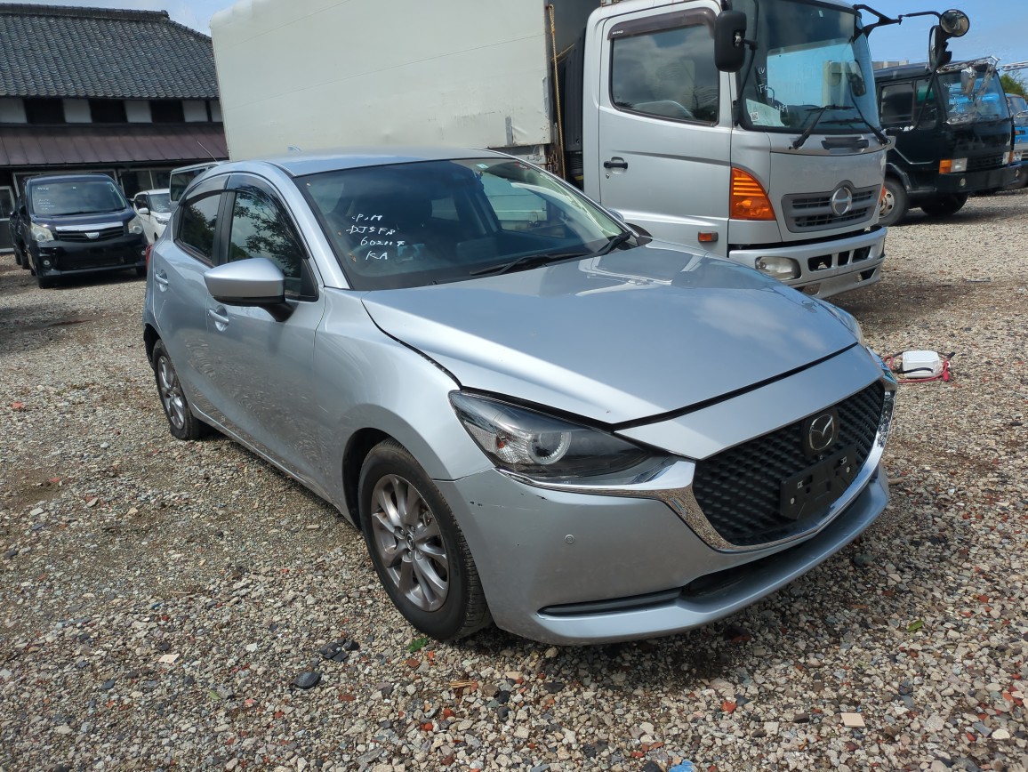 Mazda Mazda2 2020