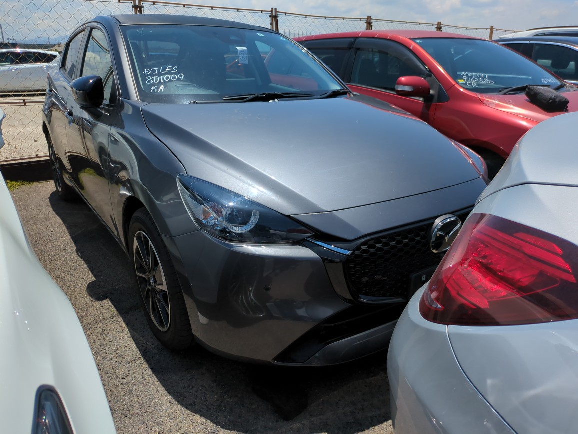 Mazda Mazda2 2023