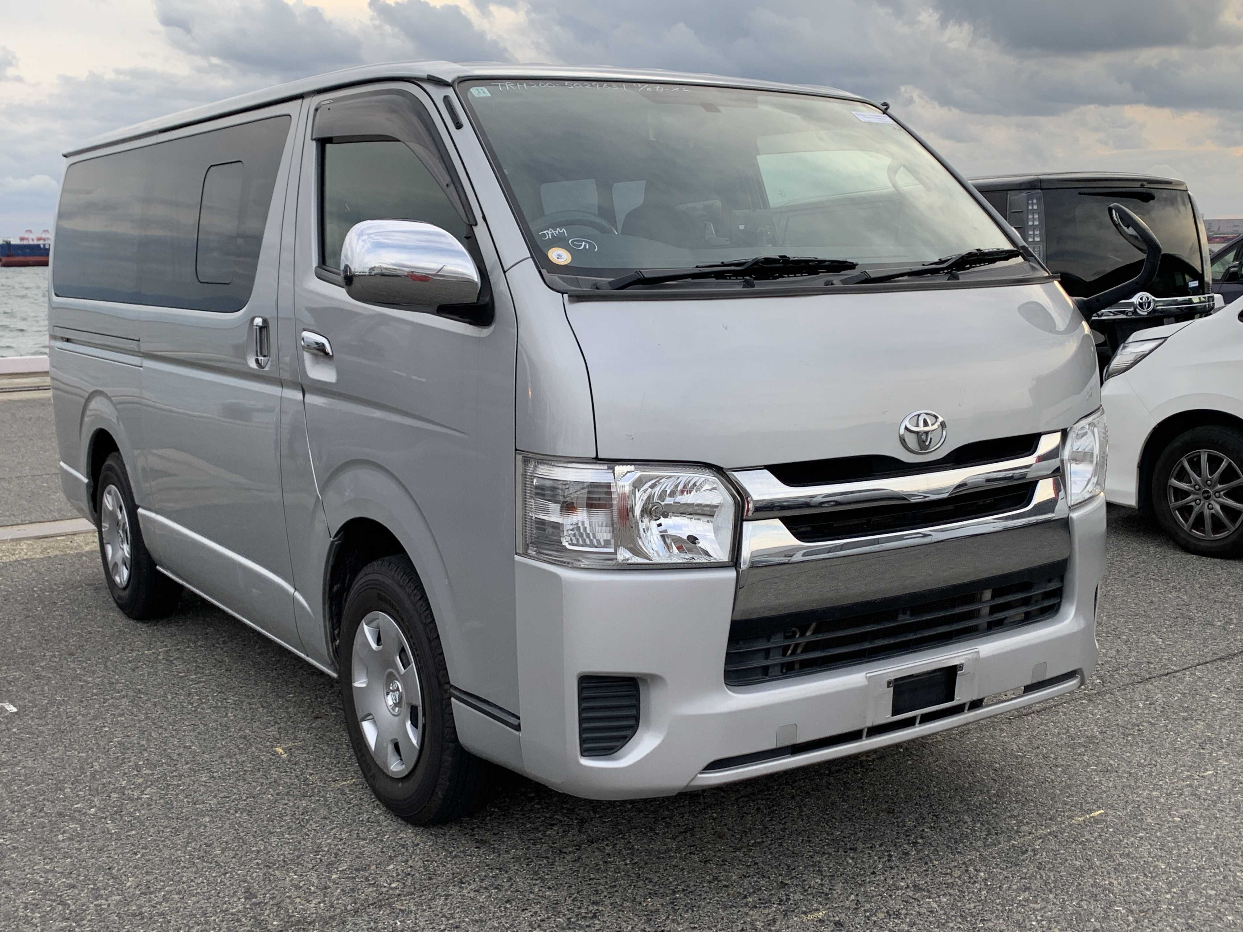 Toyota Regiusace Van 2016