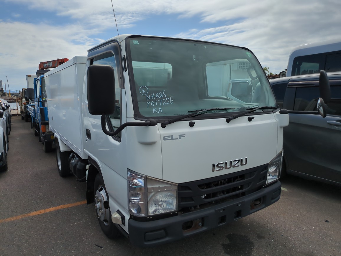 Isuzu Elf 2015