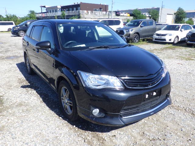 Toyota Corolla Fielder 2015