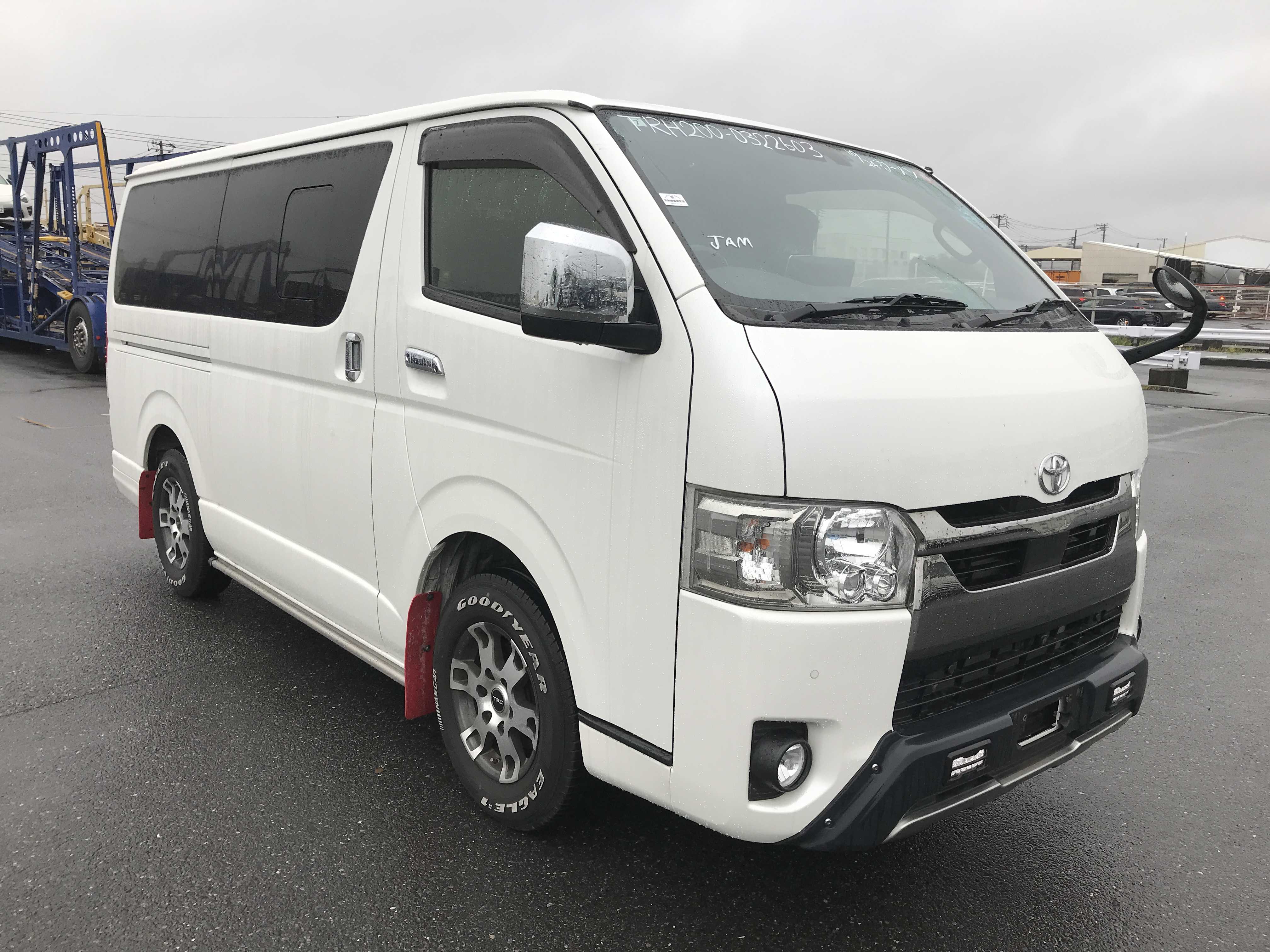 Toyota Hiace Van 2020