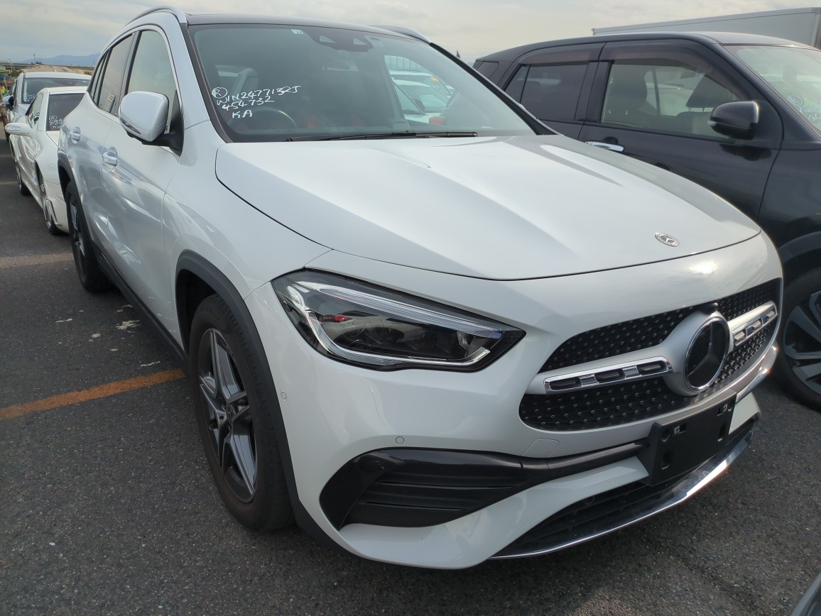 Mercedes Benz GLA-class 2022