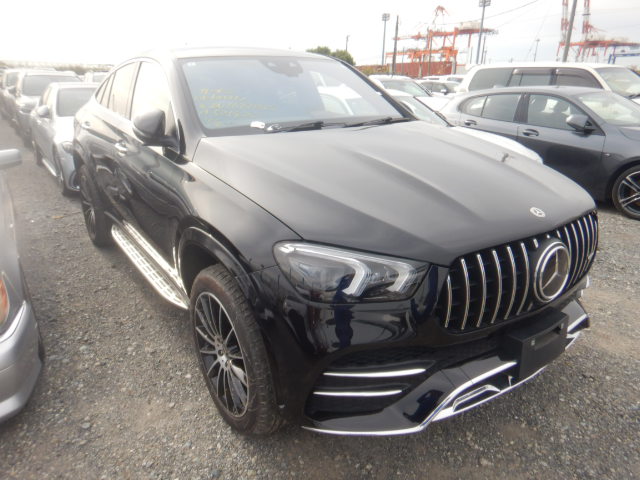 Mercedes Benz GLE-Class 2021