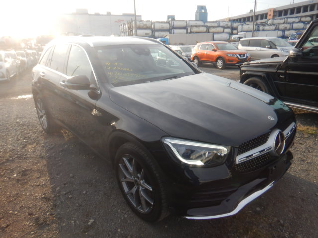 Mercedes Benz GLC-class 2021