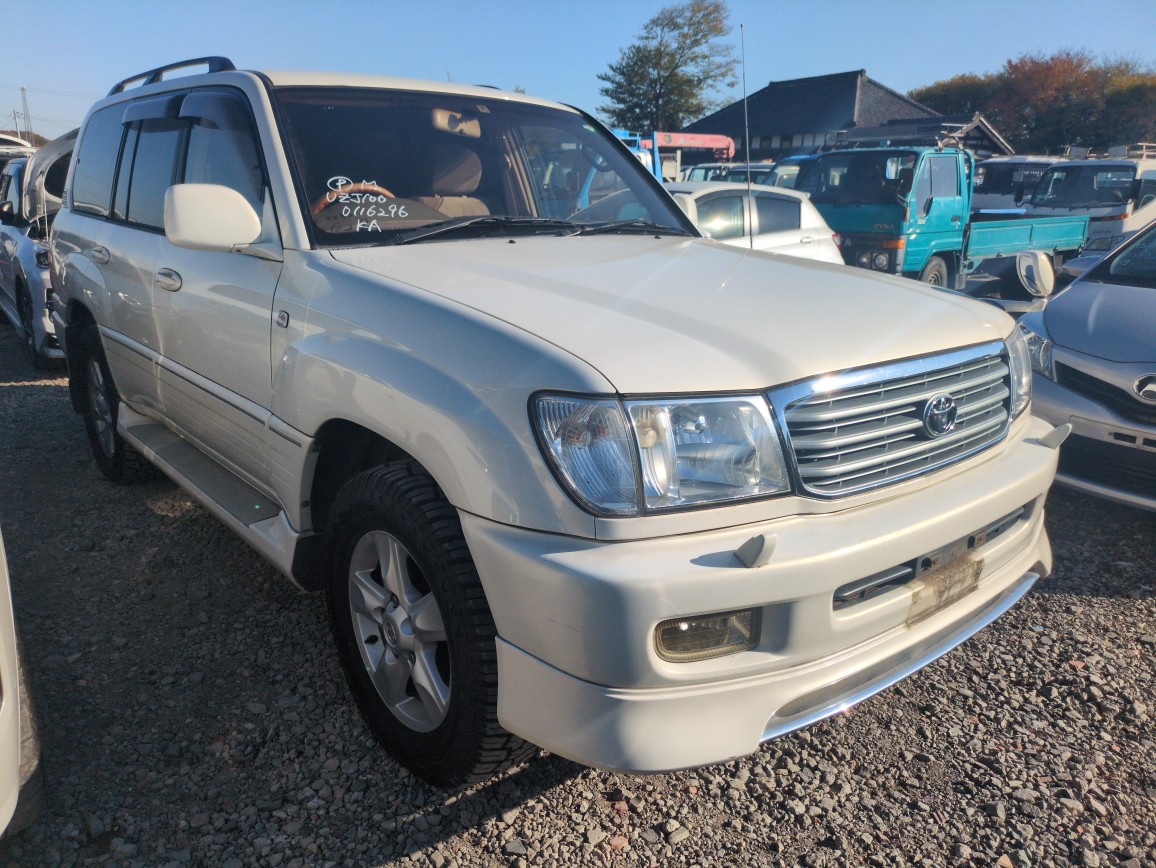 Toyota Land Cruiser 100 2000
