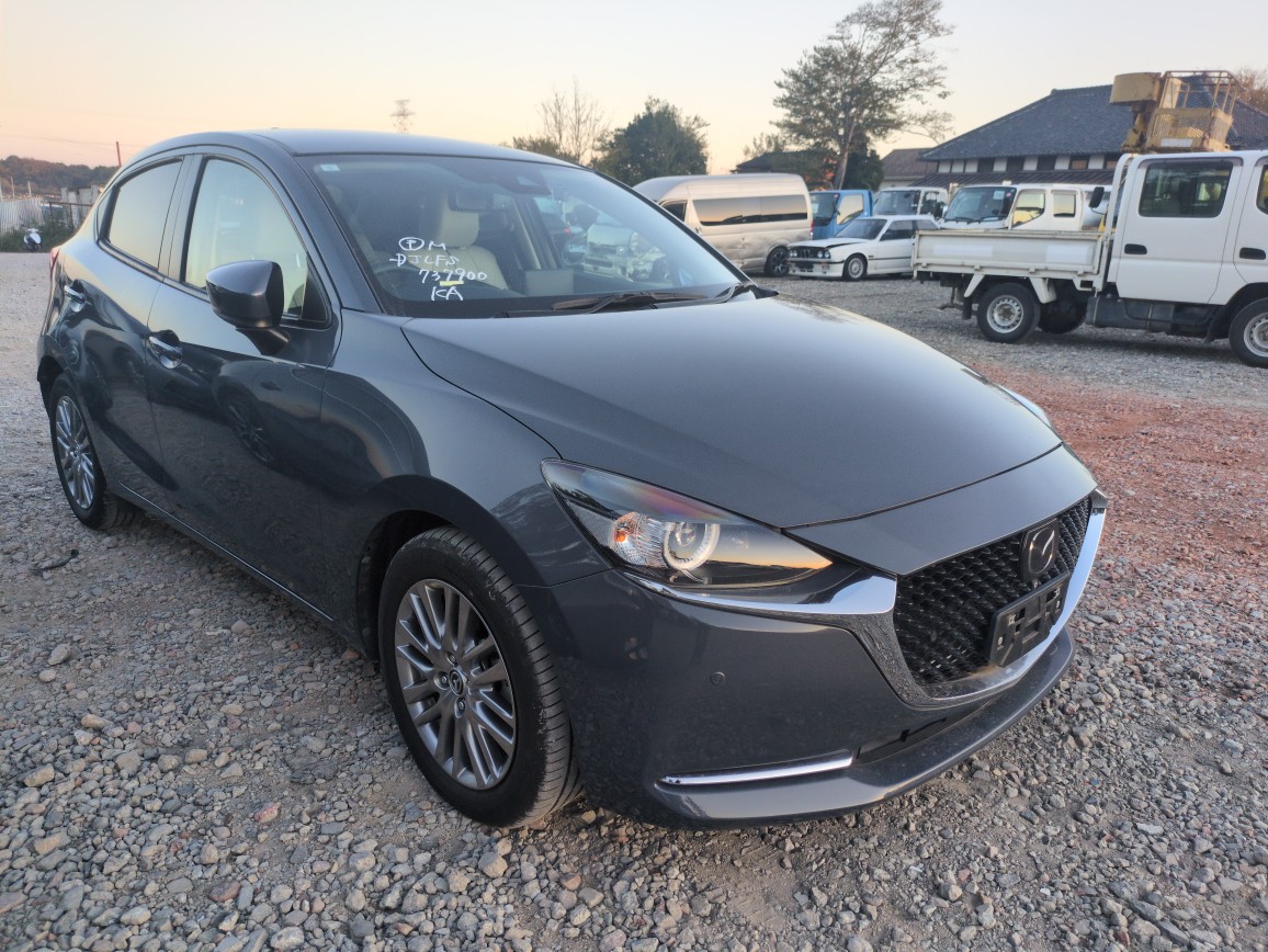 Mazda Mazda2 2021