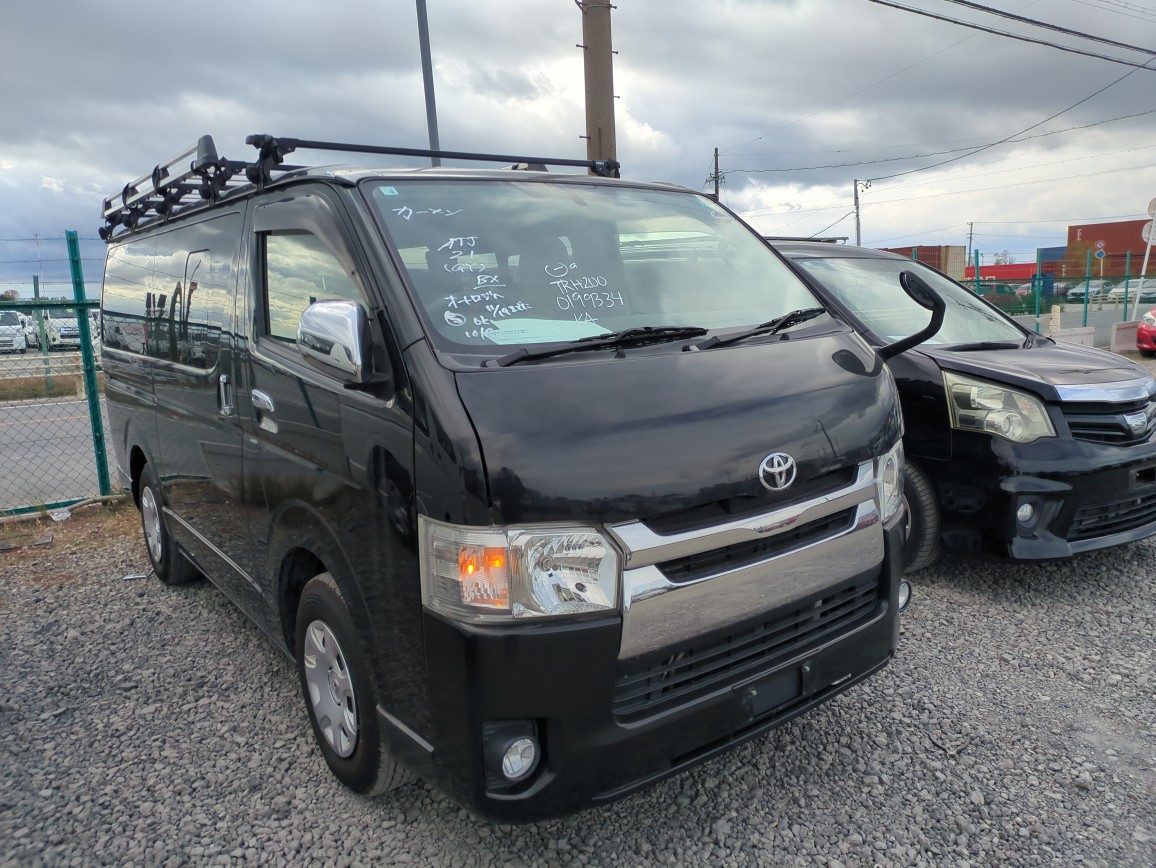 Toyota Hiace Van 2014