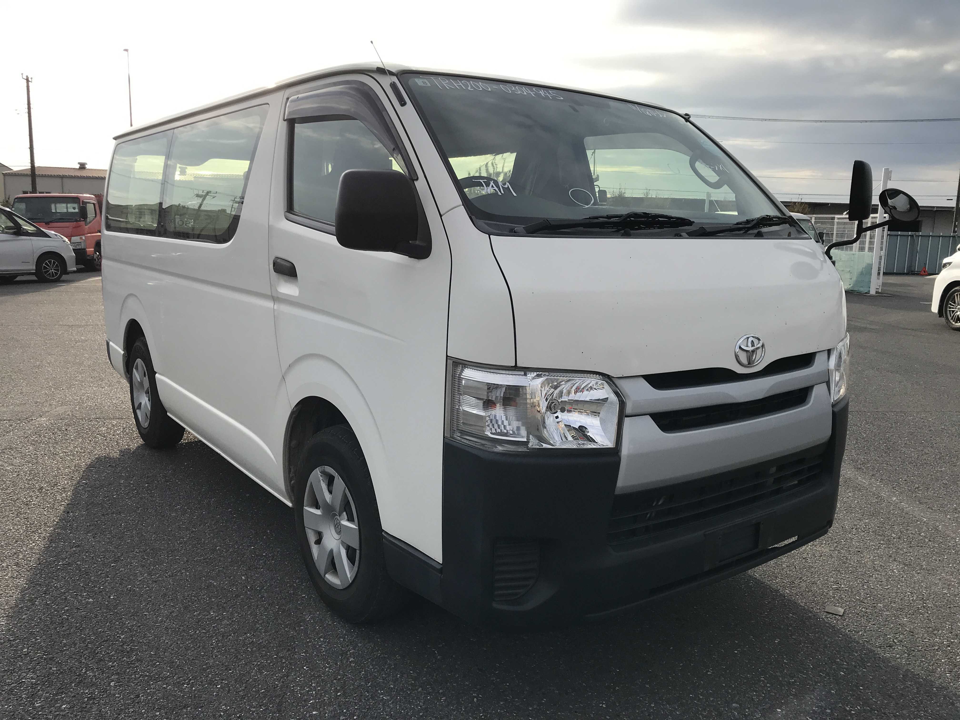 Toyota Hiace Van 2019