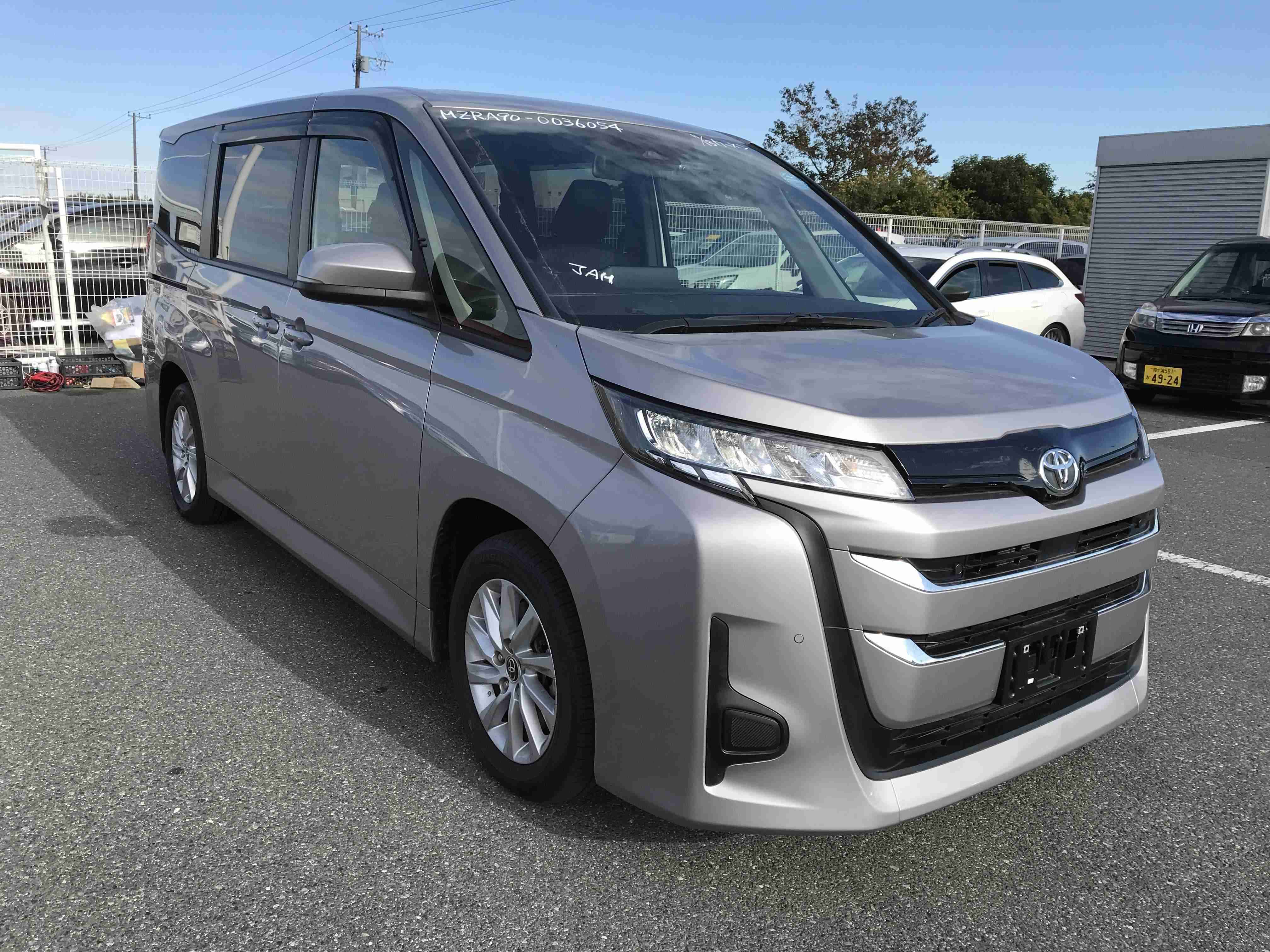 Toyota Noah 2023