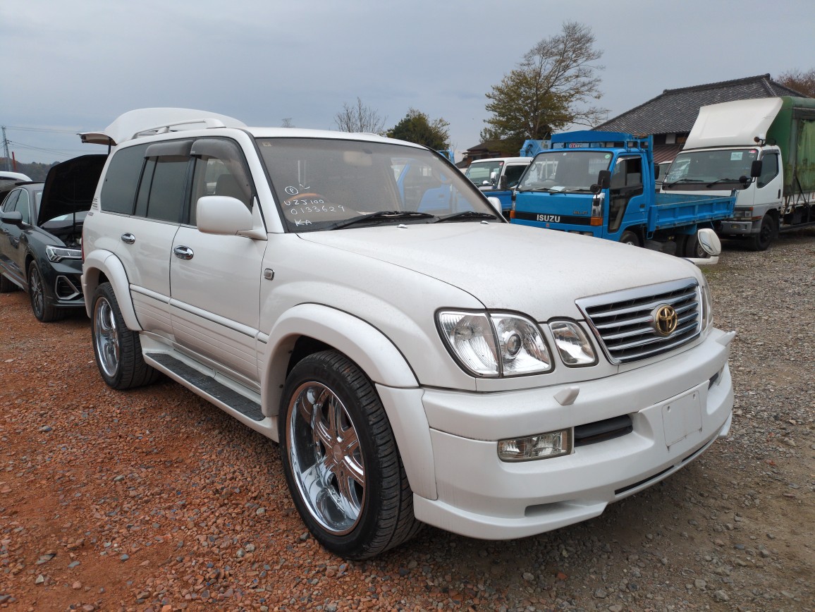 Toyota Land Cruiser 100 2001