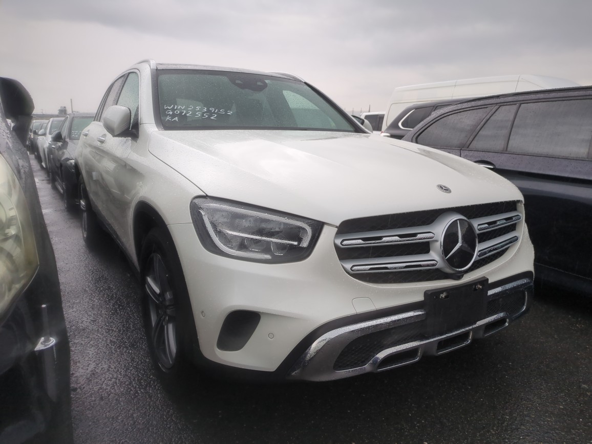 Mercedes Benz GLC-class 2022