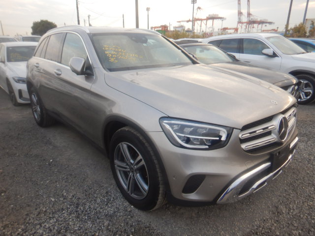 Mercedes Benz GLC-class 2022