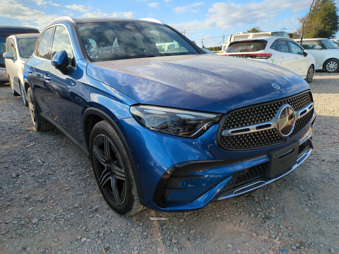 Mercedes Benz GLC-class 2023