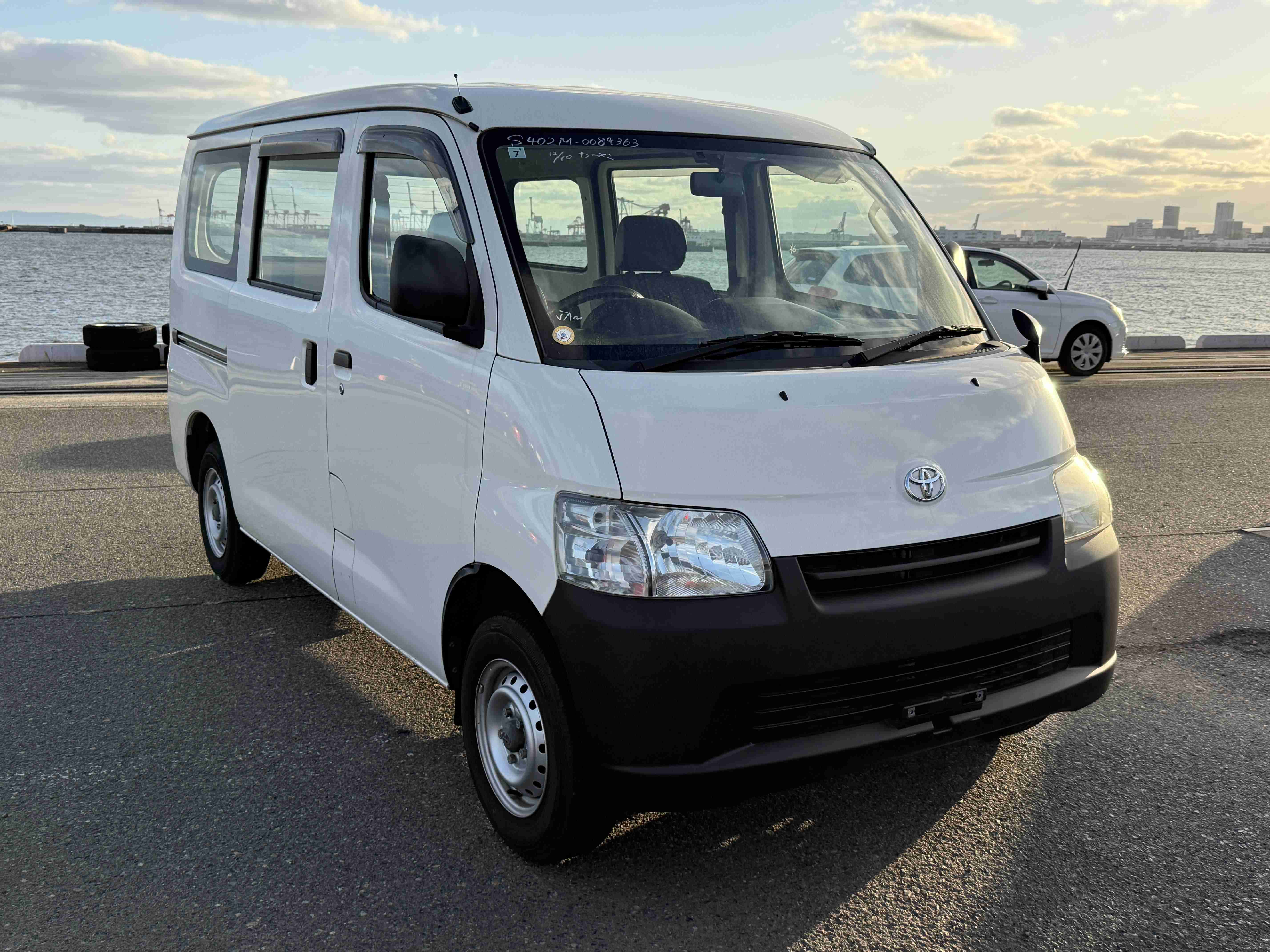 Toyota Liteace Van 2020