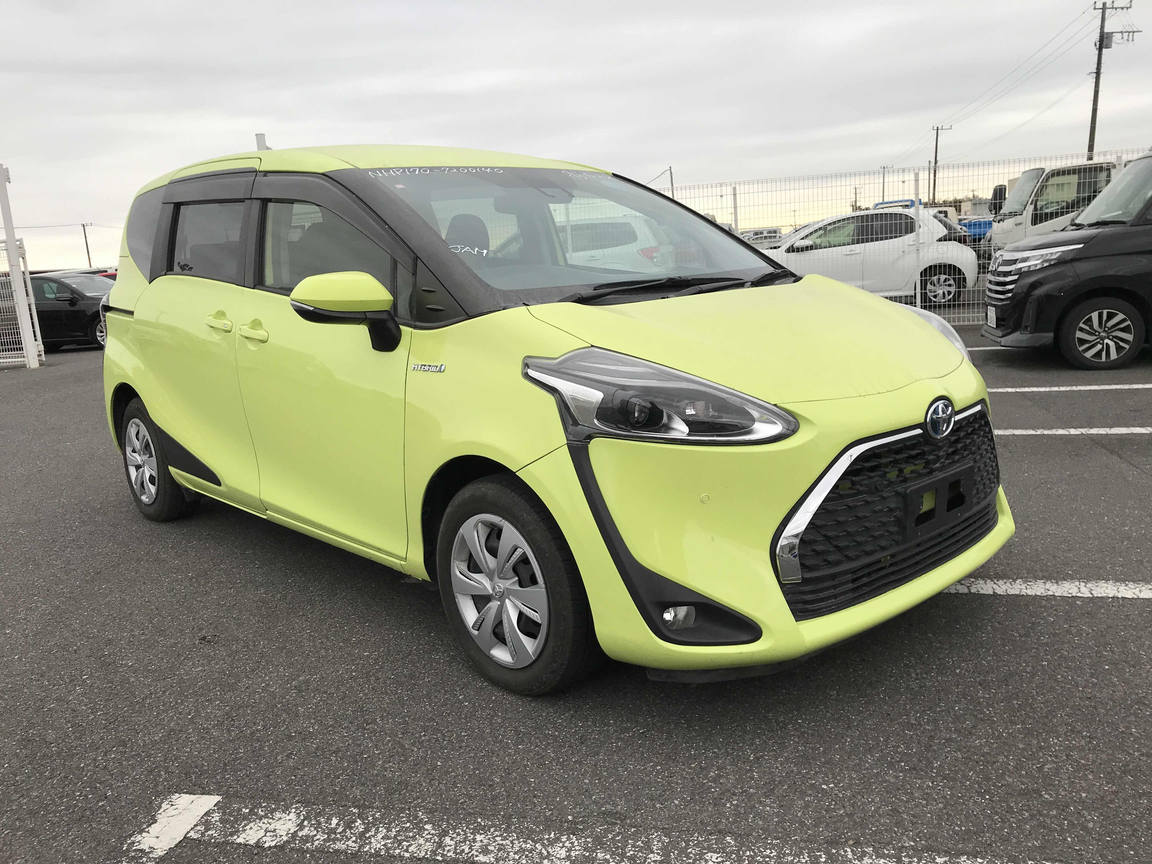 Toyota Sienta 2020