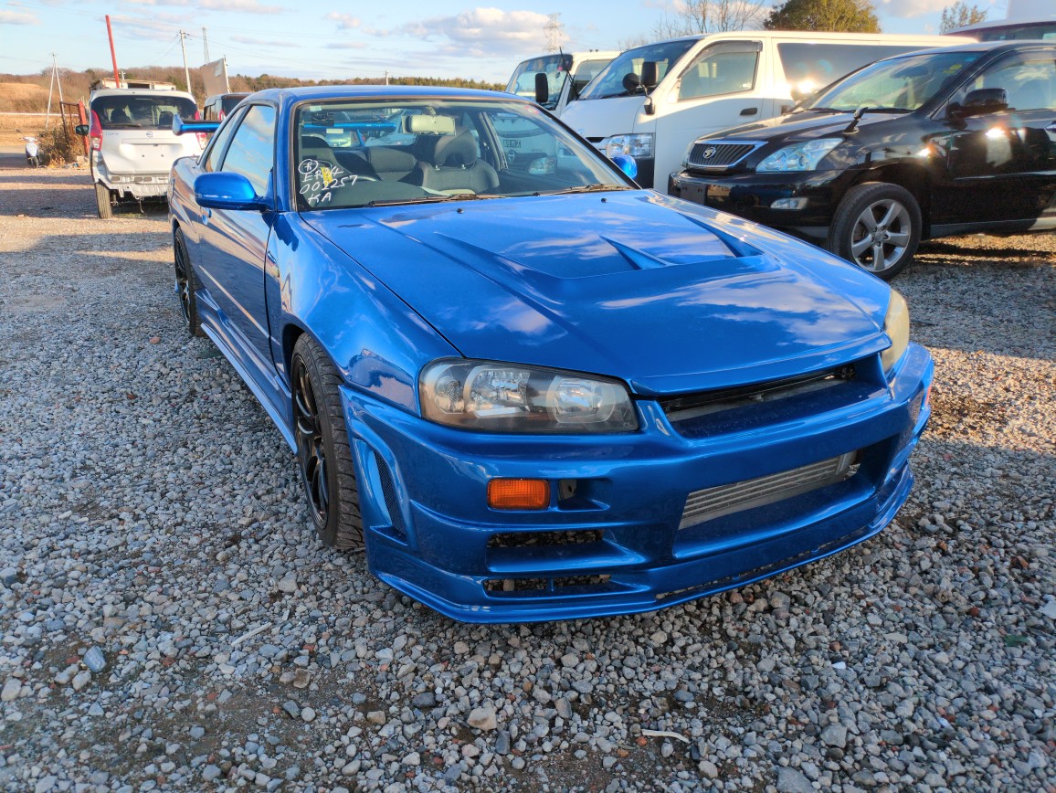Nissan Skyline 1998