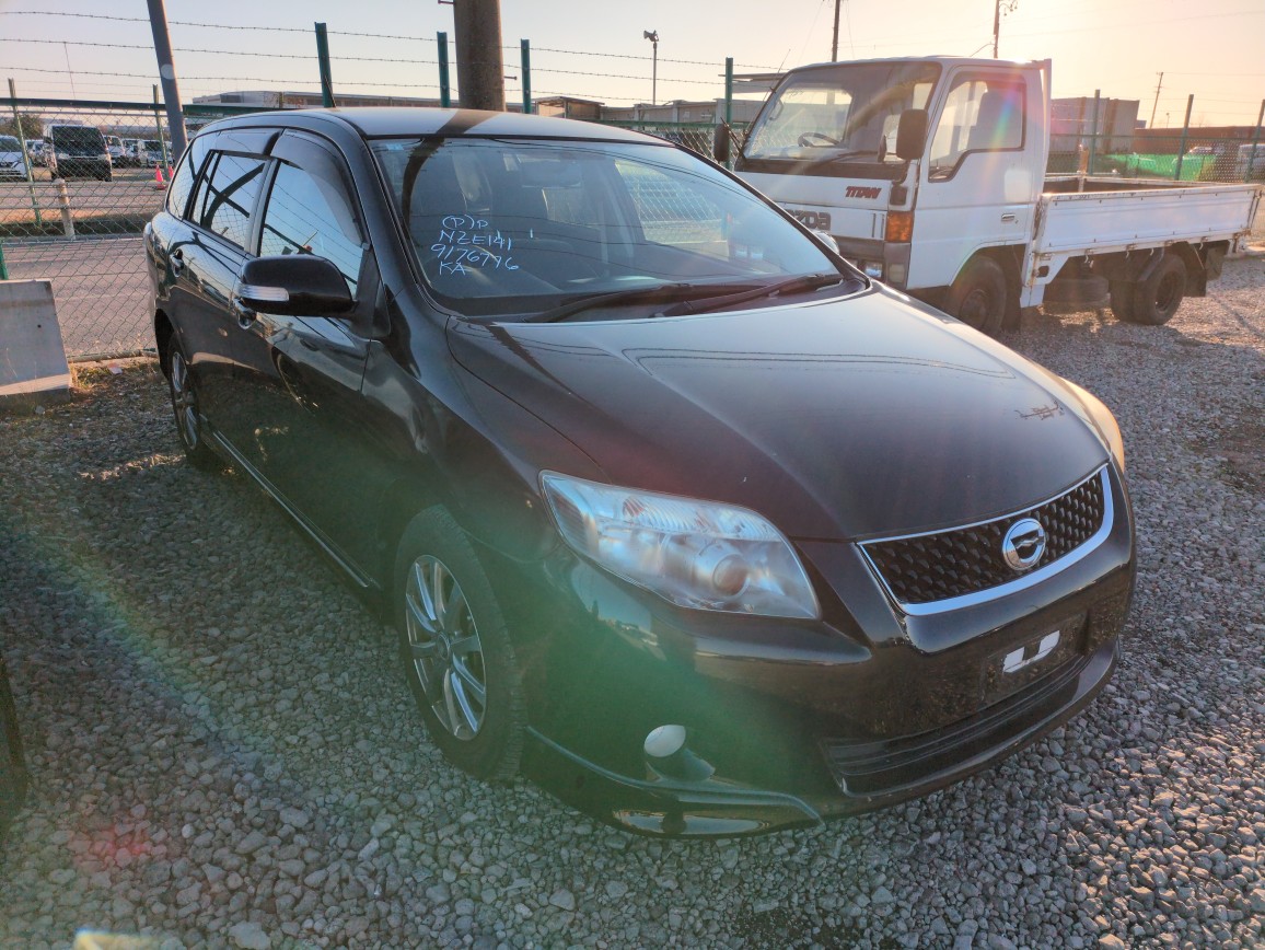 Toyota Corolla Fielder 2011
