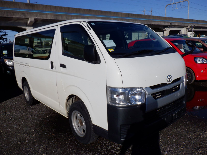 Toyota Hiace Van 2020