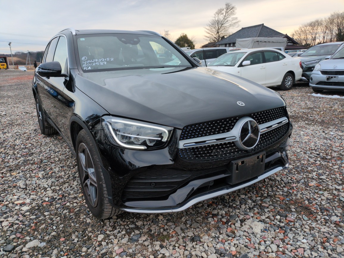Mercedes Benz GLC-class 2021
