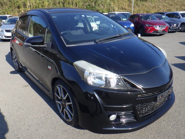 Toyota Vitz 2012