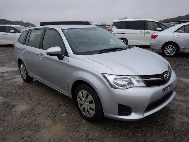 Toyota Corolla Fielder 2013