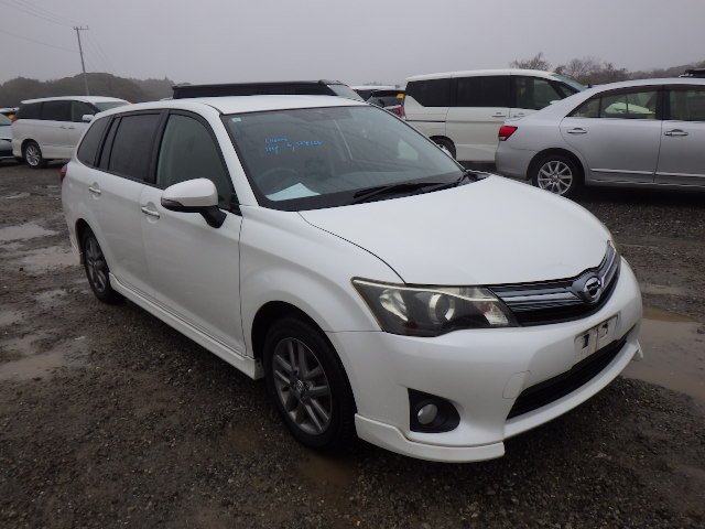 Toyota Corolla Fielder 2013
