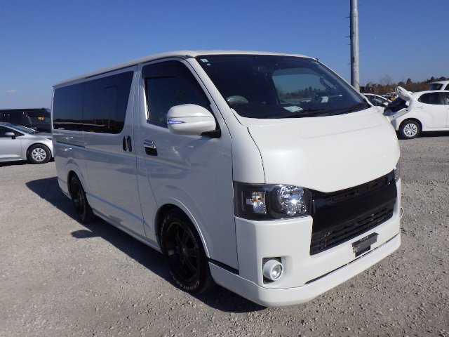 Toyota Hiace Van 2014