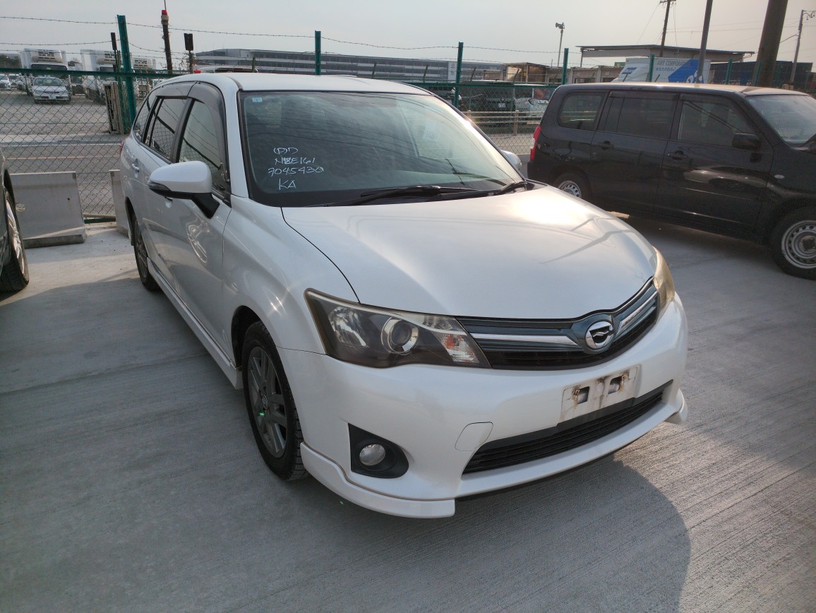 Toyota Corolla Fielder 2013