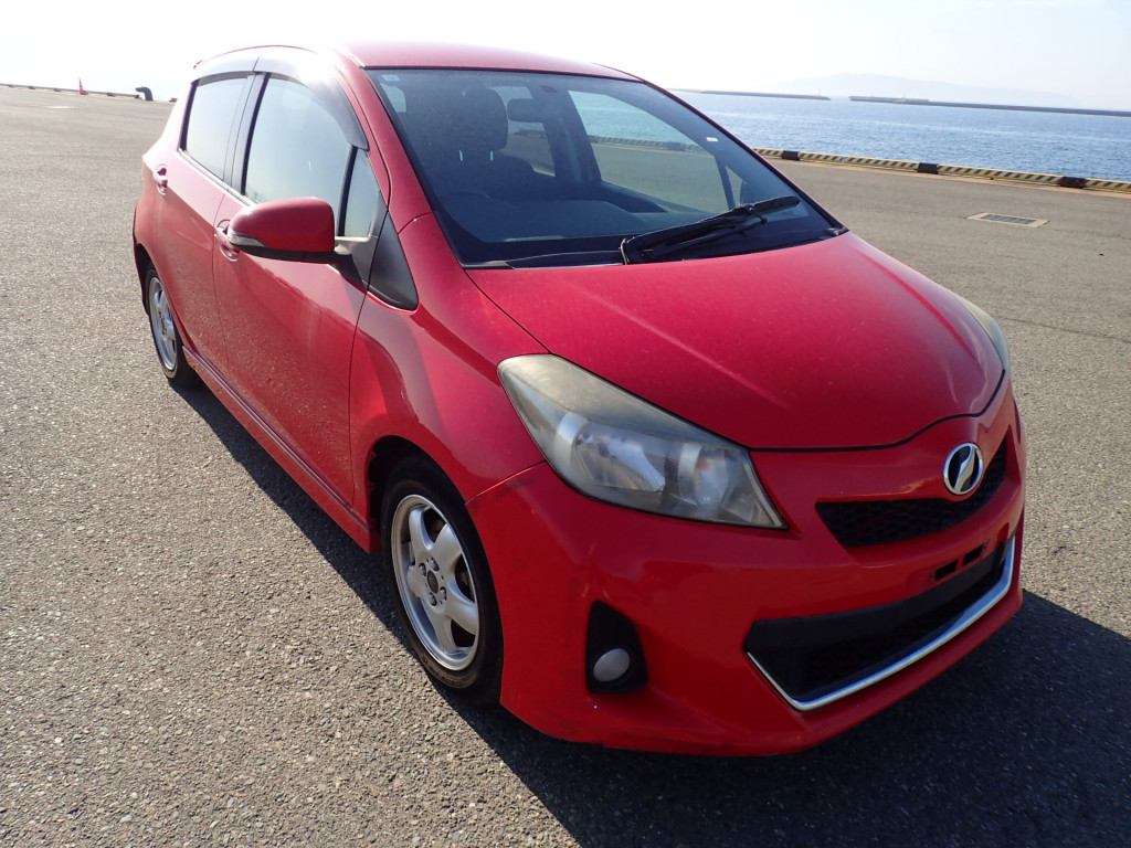 Toyota Vitz 2011