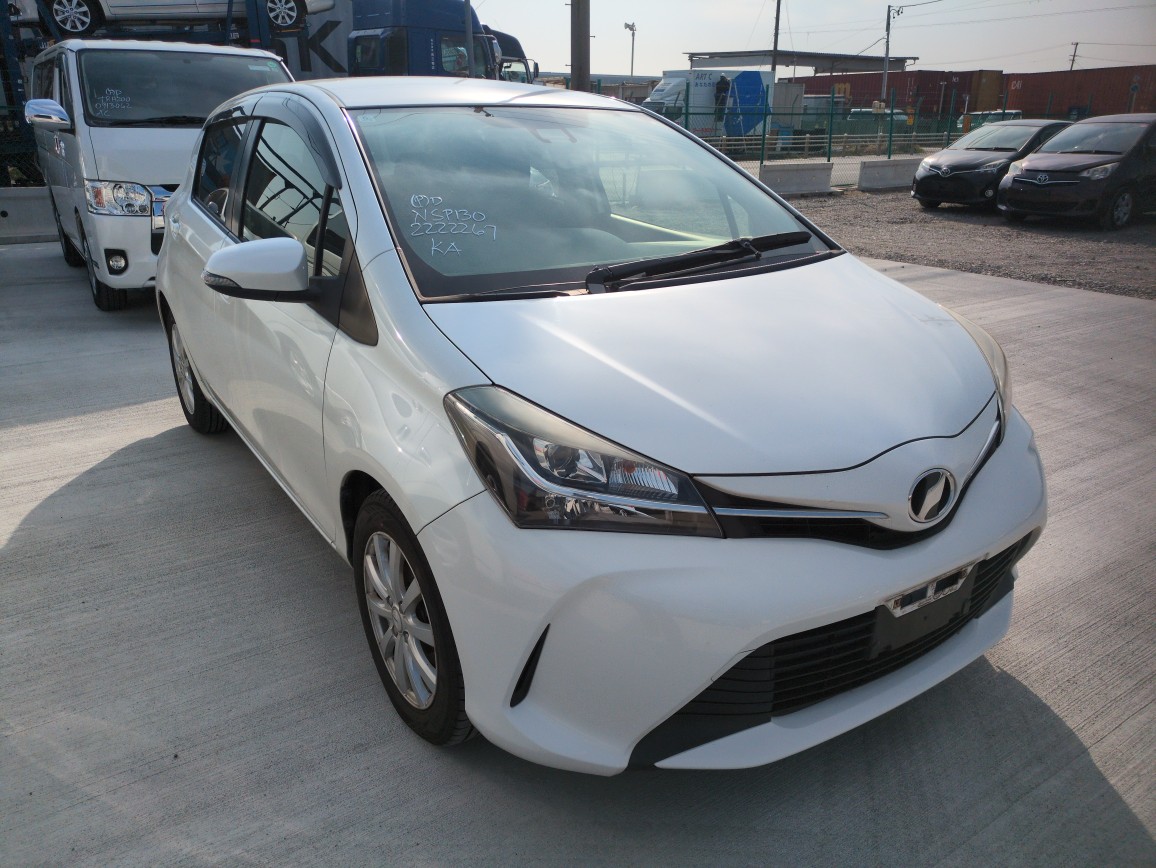 Toyota Vitz 2016