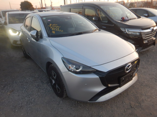Mazda Mazda2 2023