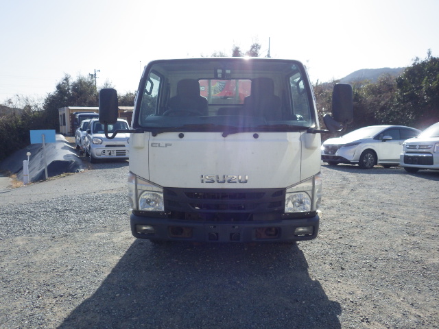 Isuzu Elf 2017