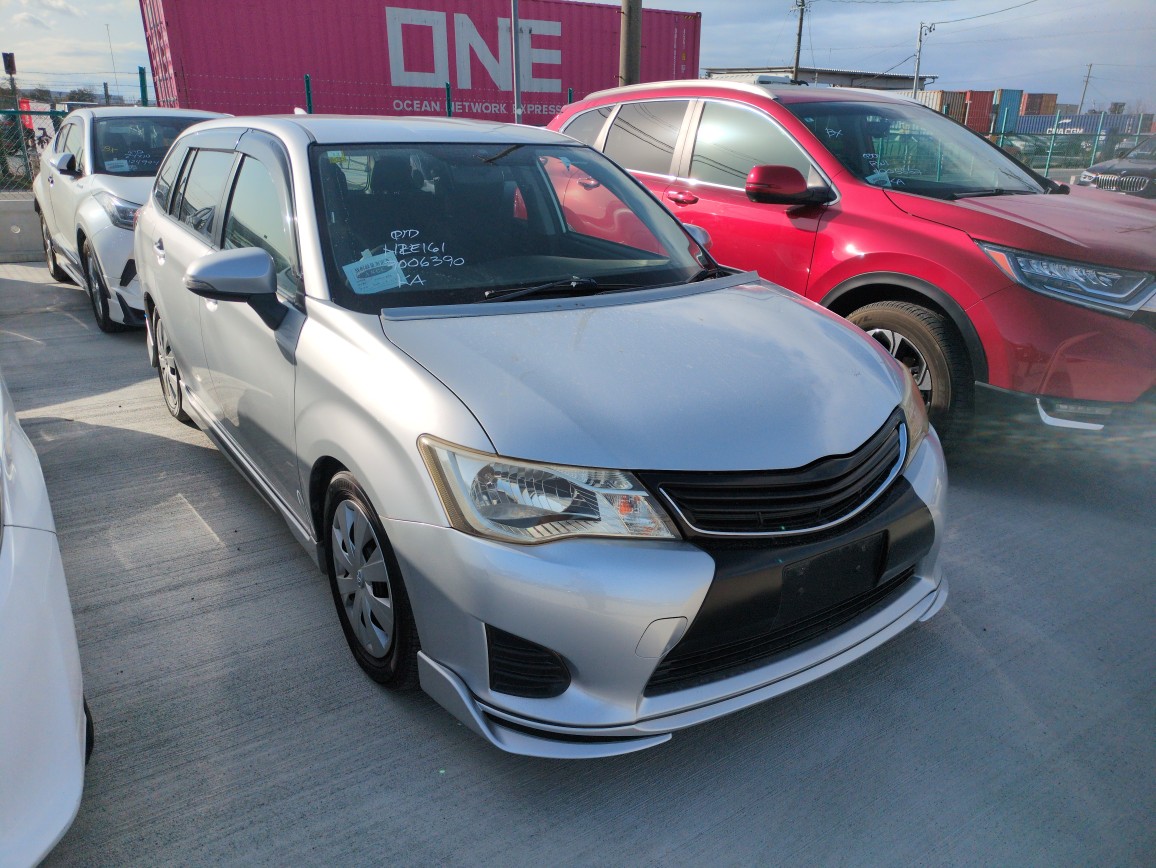 Toyota Corolla Fielder 2012