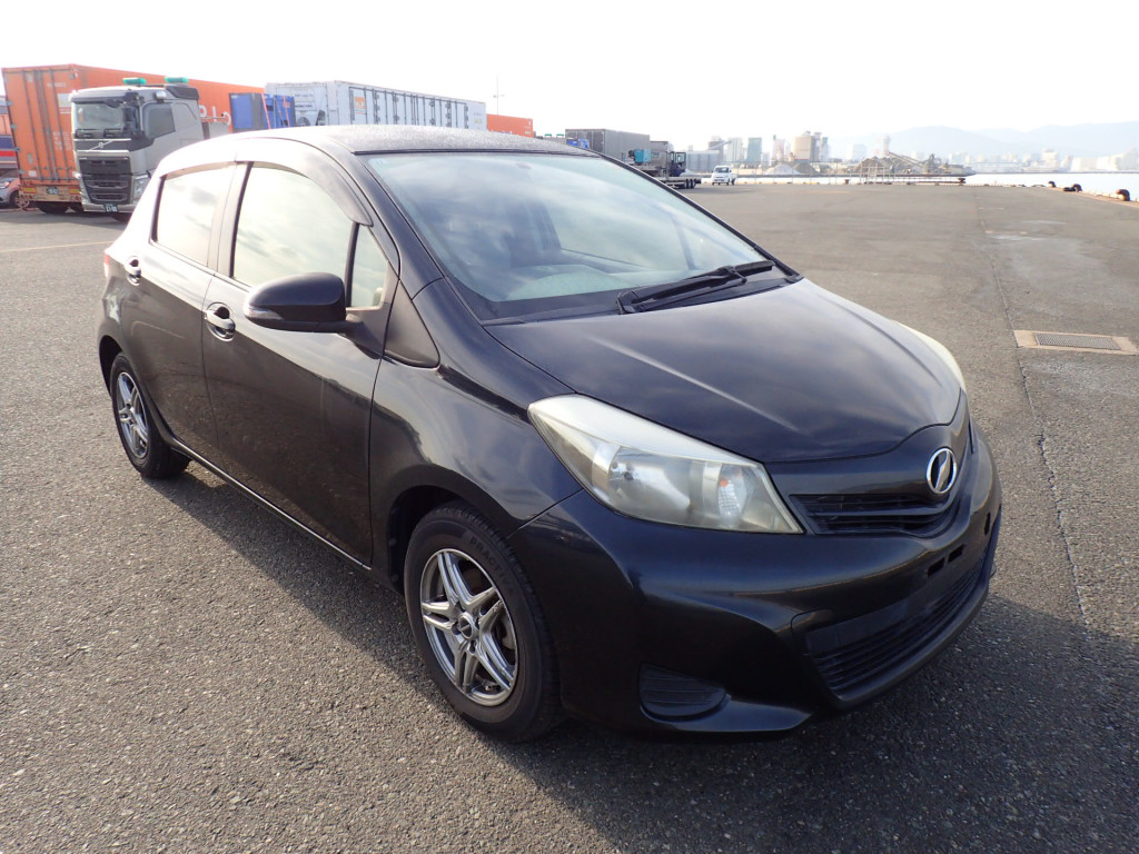 Toyota Vitz 2012