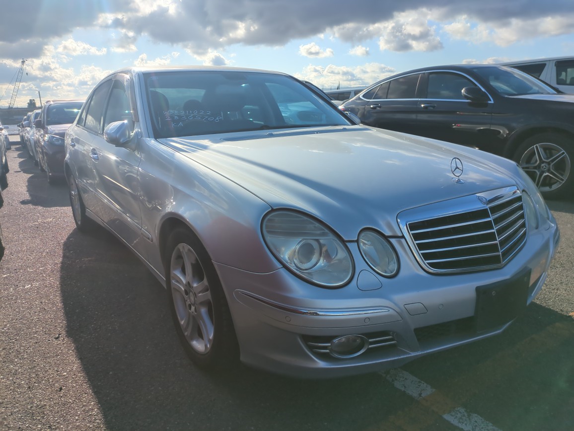 Mercedes Benz E-Class 2008