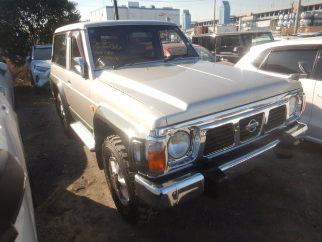 Nissan Safari 1994