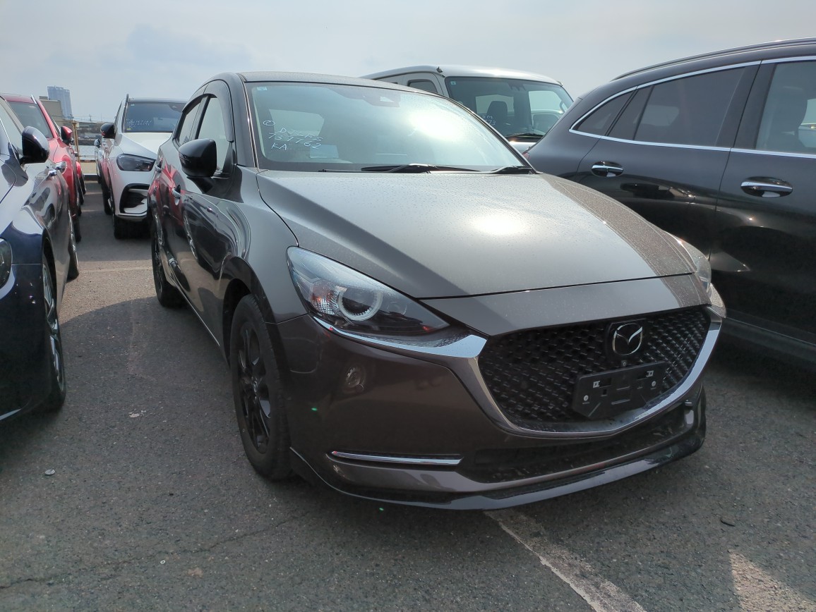 Mazda Mazda2 2021