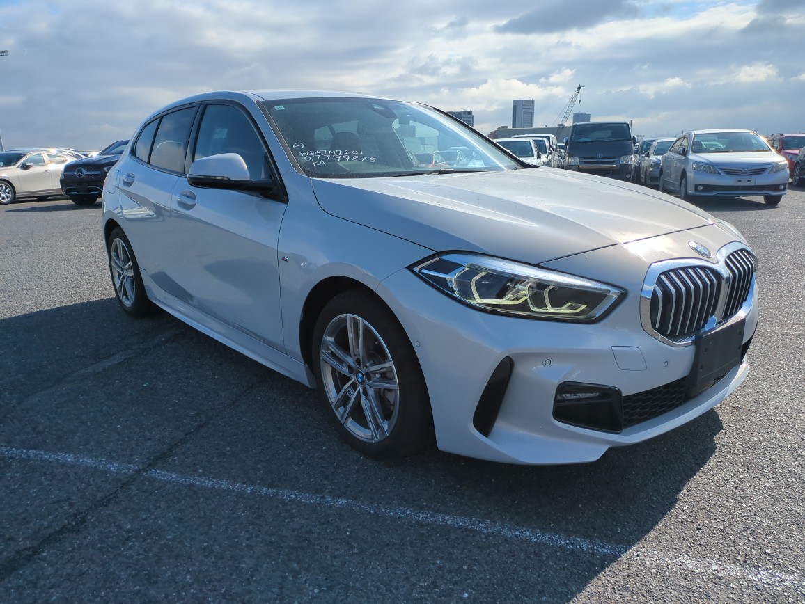 BMW 1 Series 2021