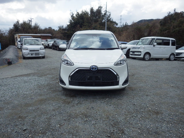 Toyota Sienta 2022